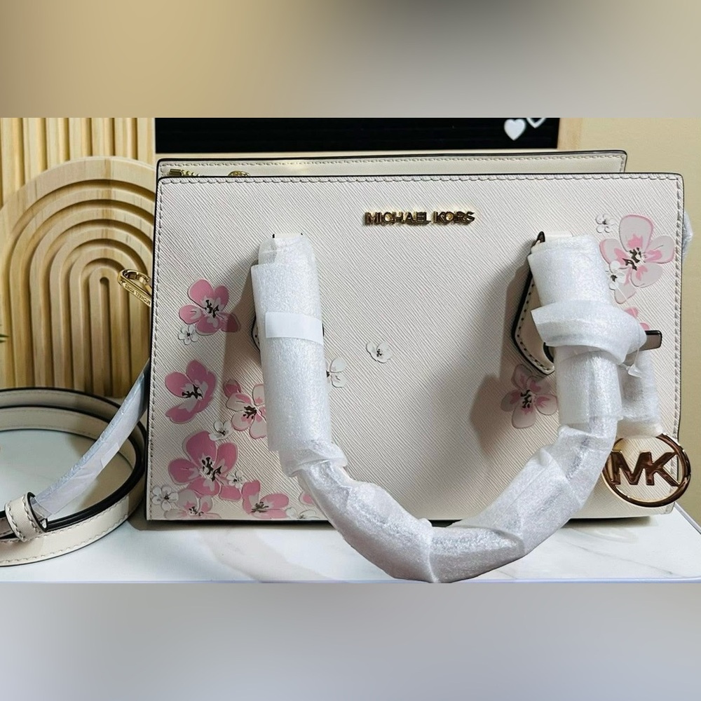 Michael Kors White Floral limited edition 2025 spring collection